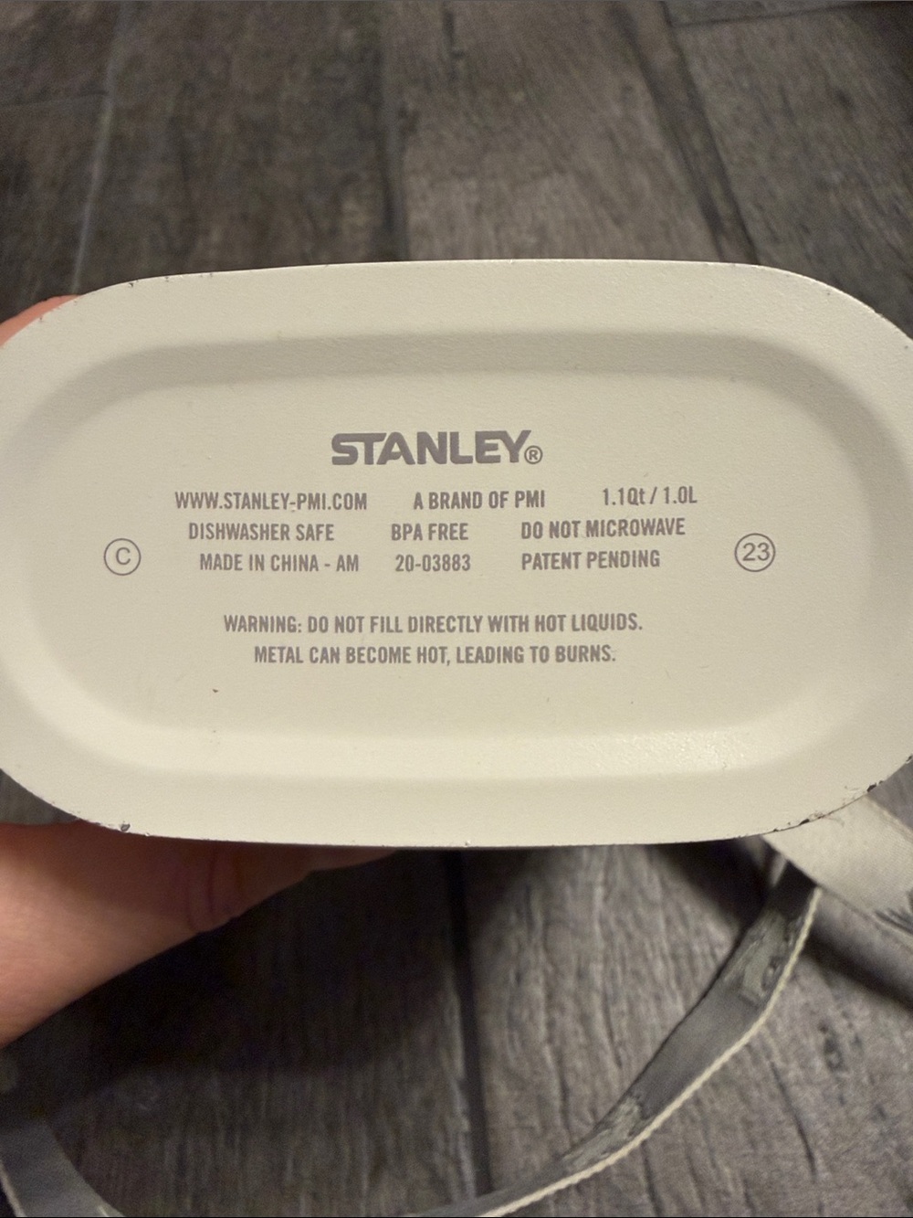 Stanley Cream Insulated Canteen with Patterned Strap - 1.1 qt - Picture 4 of 4